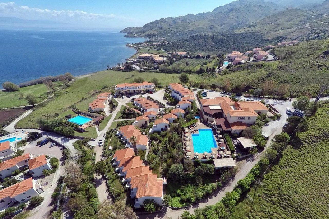 Belvedere Aeolis Hotel Mythimna Exterior photo
